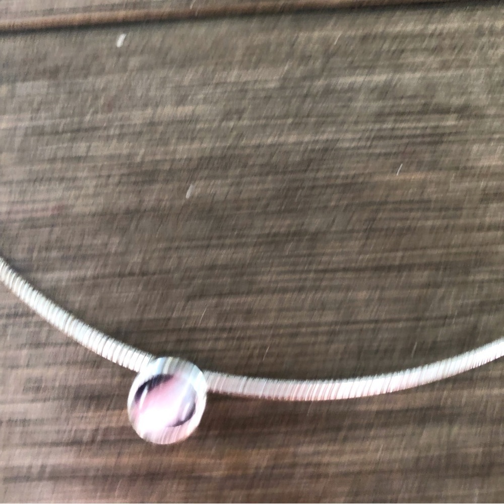 Sliver and purple pendent necklace - Picture 2 of 3